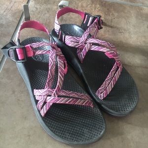 Women’s Pink Chacos